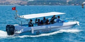 Speed-Boat-Emperor-Cruises-Halong-Bay-Vietnam