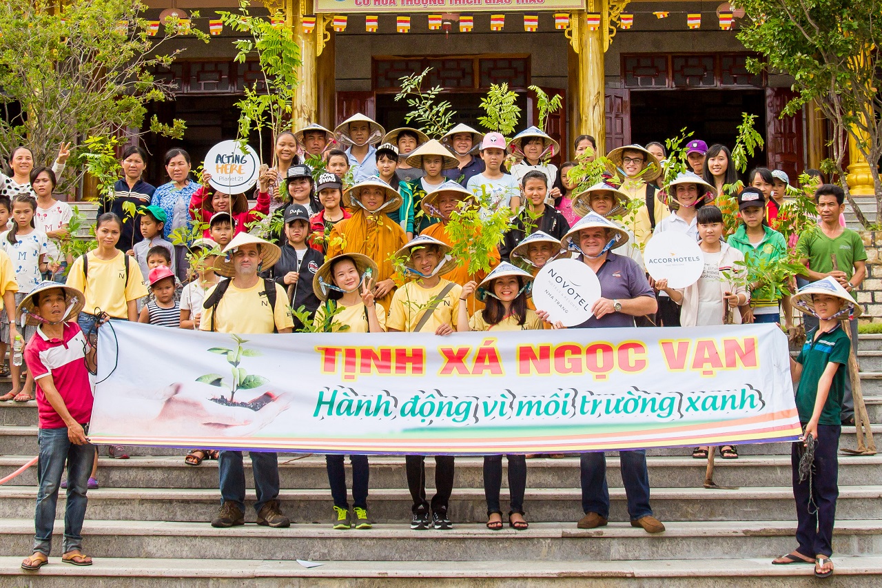 novotel-nha-trang-planting-day-1