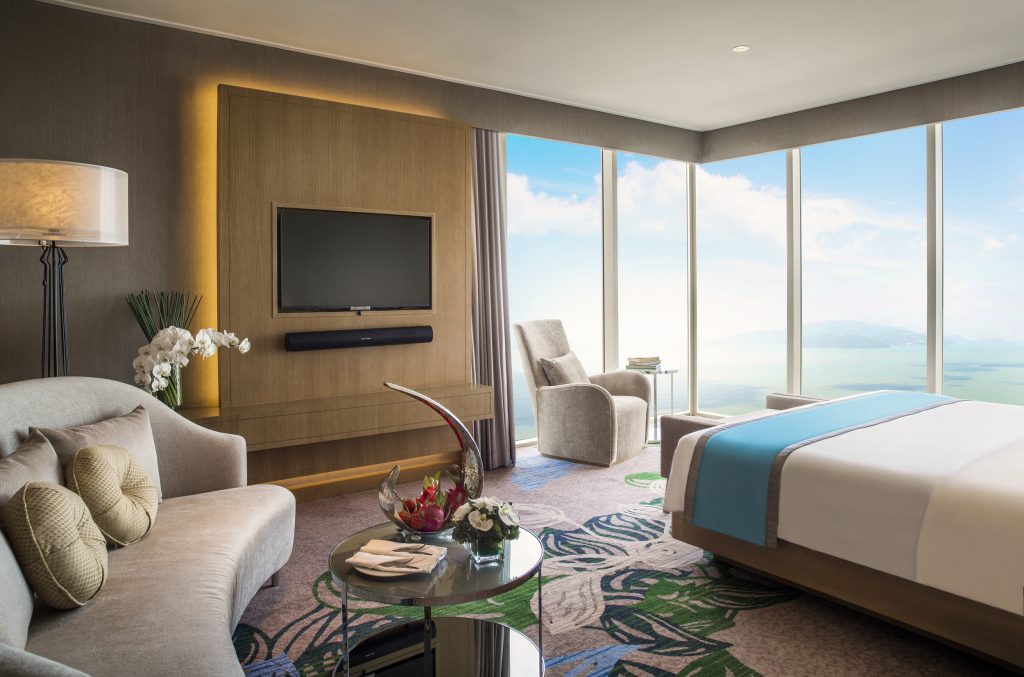 1_Exec Suite Bed Room - Intercontinental NHa Trang